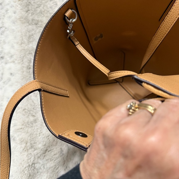 Calvin Klein Tan large Handbag - Picture 9 of 9